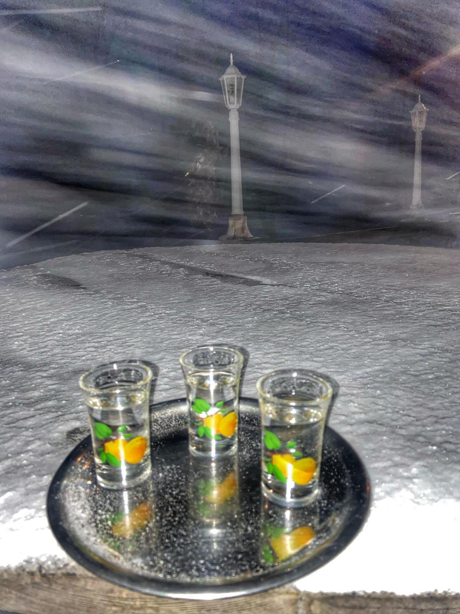 Konak Umoljani Buitenkant foto