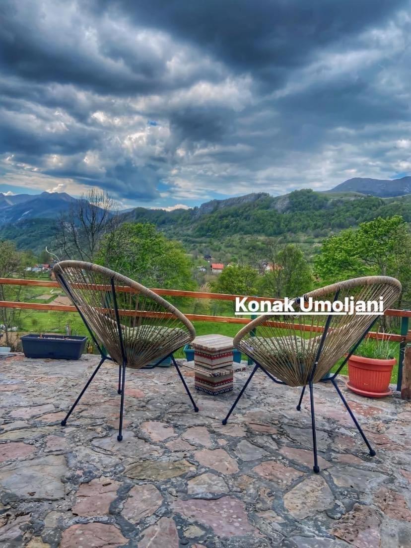 Konak Umoljani Buitenkant foto